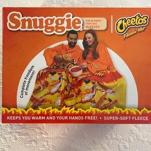 SNUGGIE CHEETOS